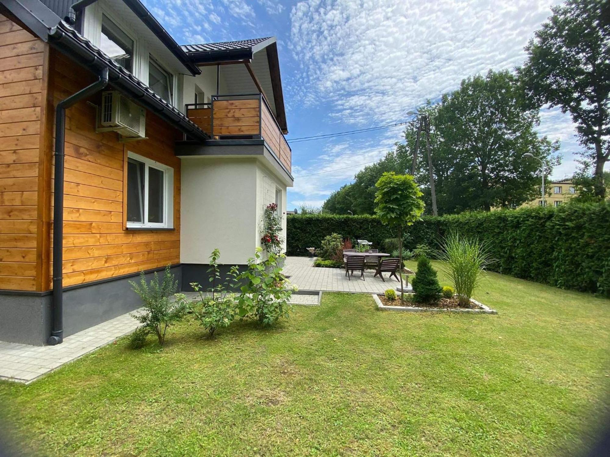 Apartamenty Fredry Леско Экстерьер фото