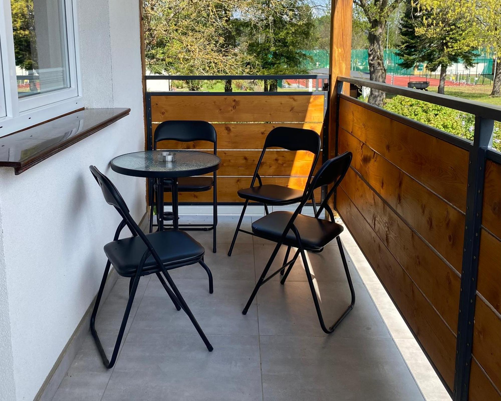 Apartamenty Fredry Леско Экстерьер фото